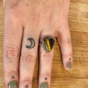 Vintage sterling silver tigereye gemstone ring size 8